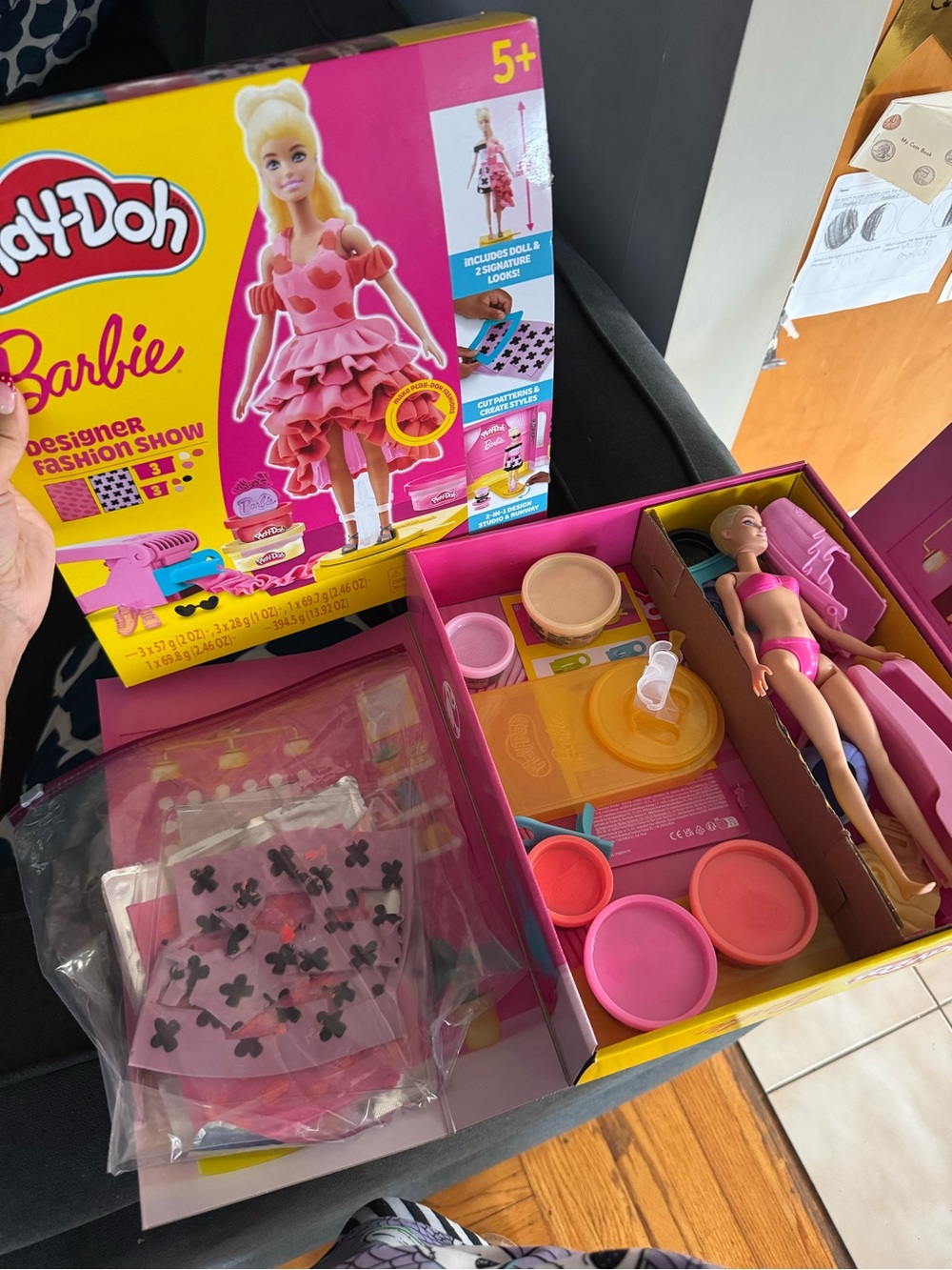 Barbie Play-Doh Designer Fashion Set - Pink, Yellow